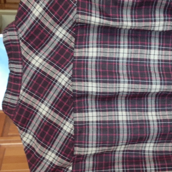 Tommy Hilfiger plaid button down long sleeved blouse - Picture 8 of 14